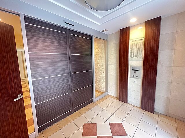 エントランス