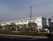 徳島市立城東中学校まで1、643ｍ