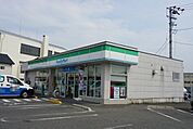 ファミリーマート鮎喰町店まで1、821ｍ