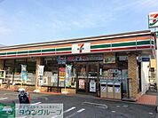 セブンイレブン 徒歩2分。コンビニ 160m