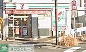 セブンイレブン横浜長津田駅前店 徒歩9分。 690m