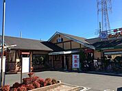 コメダ珈琲店本町田店 913m