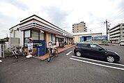 セブンイレブン大和桜森店 289m