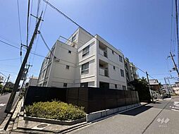 JR摂津富駅・阪急富田駅から徒歩5分の立地です