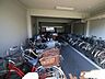 駐車場：屋内に設けられた駐輪場