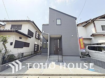 外観：実際に生活する側に立って設計した工夫が要所要所に感じられるキメ細やかさがこの邸の魅力の一つです。