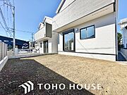 日当たりも良く、家庭菜園や植栽を育てるのに適したお庭はこれからの生活に緑という癒しを与えてくれます。