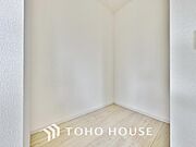 たっぷりと荷物が入るよう、ウォークインクローゼットを完備いたしました。