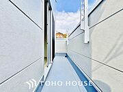 太陽に愛された邸は、陽当り、通風に優れた魅力的で快適さを追求した邸宅です。