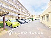 車の種類を問わず、どんな車種でも駐車できることができます。