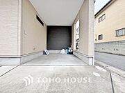 ビルトインガレージは建物に囲まれたスペースなので、整った環境の中で車の管理をすることができます。