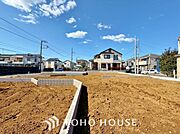 周辺環境とのコラボレーションにより明るく開放的な外観へ。住まいへの拘りは環境からも！