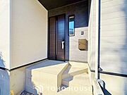 ただいま、おかえり。新居で交わす家族同士の何気ないやり取りがただ何となく嬉しいんです。