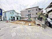 その豊かな眺望にふさわしい空間には、通風・採光にも優れ、心地よい光と風があふれています。