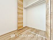 全居室にはクローゼットを完備し、自由度の高い家具の配置が叶うシンプルな空間が魅力です。