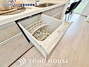 通常の手洗いでは使用出来ない高温のお湯や高圧水流を使う事により汚れを効果的に落とすことができます。