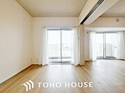 これからの新しいお部屋。ここにはどんな家具を置こう?自分好みのインテリアを考える時間も楽しいですね。