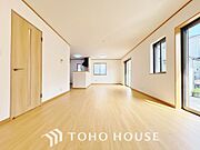 家族皆が集まる場所だからこそ、一番明るく使い勝手のいい空間に仕上げております。