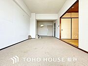 ここにはみんなが集い、食事と楽しい会話が始まる。そんな幸せを感じさせてくれる場所でありたい。