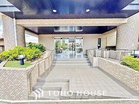 訪れる方へ古来からの伝統美を伝えてくれる空間です。温故知新のコンセプトを静かに力強く表現しています。
