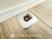 冬にはジワジワと温もりが広がるガスストーブをご利用頂ける様に、リビングにはガス栓も標準で設置。