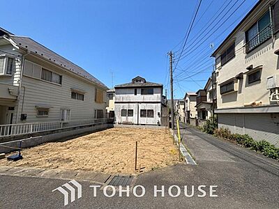 外観:街並みの風景に包み込まれながら、瀟洒な印象も湛えて佇む邸宅を建築いたします。 外観:街並みの風景に包み込まれながら、瀟洒な印象も湛えて佇む邸宅を建築いたします。