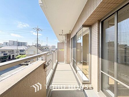 日が昇り、そして沈んでゆく・・・自分の住む家が愛おしくなっていく。