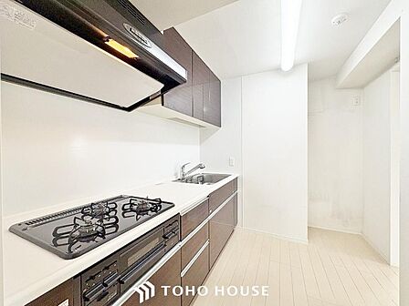 使い勝手の良いキッチンになるので、料理が好きな人には嬉しいですよね。調理器具の都合良い配置や、インテリアにこだわるなど、自分だけのカスタマイズができます。
