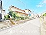 周辺：みんなが街探しのポイントにしているのは何？　第1位は過半数が支持した納得の 『交通の利便性』。続いて3割以上の人が『住環境』と『公園、緑地の充実』です。(※解体後更地渡し)