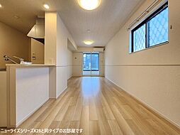 糸久レジデンス龍野　壱番館 102 1階1LDKのリビング/ダイニング