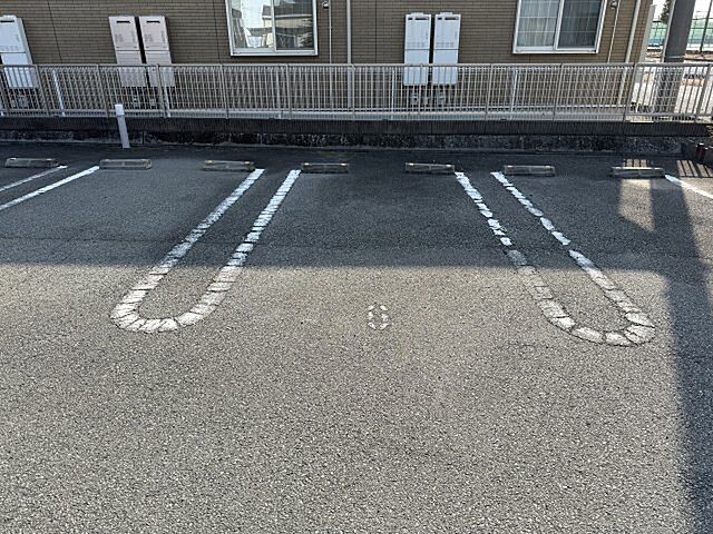 3 / 10