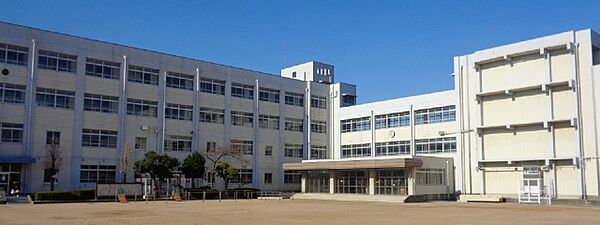 画像16:姫路市立東小学校
