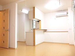 ドミールディオンII 205 2階1LDKのリビング/ダイニング