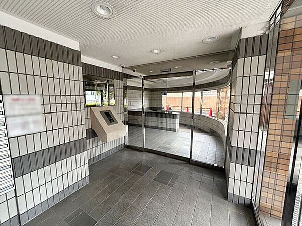 エントランスを拡大表示