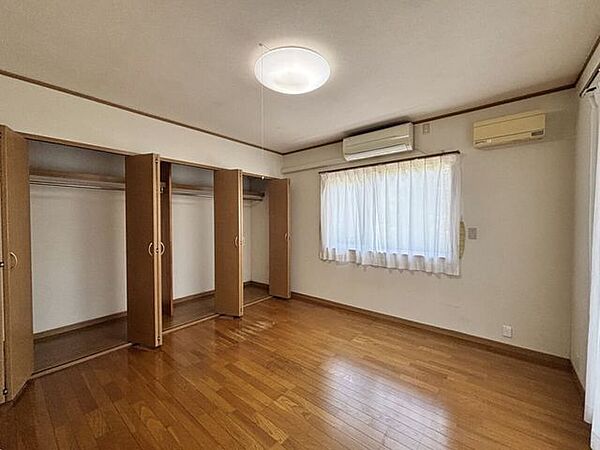 洋室を拡大表示