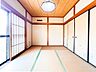 和室：和室は、畳の香りが心地よい伝統的な空間です。多目的に使えるため、子供部屋としてではなく、客間やリラックススペースとしても使えます！
