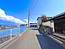 その他：前面道路幅は約4mで、お車の出し入れもスムーズに行えます。