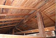 【屋根裏】普段の生活ではなかなか見ることのない小屋裏までしっかりと点検を行います。