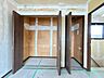 収納：【リフォーム中】2階西側洋室のクローゼットです。建具を交換する予定です。