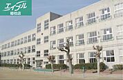 倉敷市立老松小学校 727m