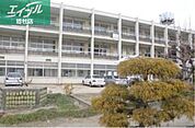 倉敷市立大高小学校 682m