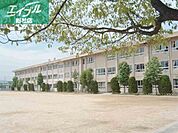 倉敷市立中島小学校 966m