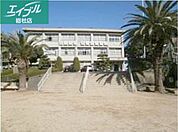 倉敷市立旭丘小学校 574m