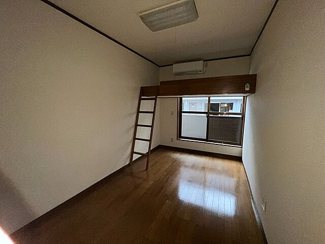 寝室