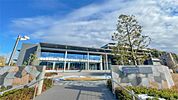 公立芸術文化観光専門職大学（405m）