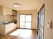 間取反転・別部屋のお写真です