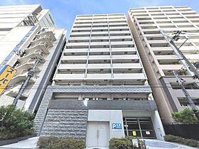 S-RESIDENCE江坂  ｜ 大阪府吹田市広芝町（賃貸マンション1DK・13階・30.75㎡） その1