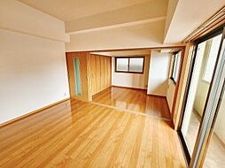 サンシャインマリンズ井堀 103 1階1LDKのリビング/ダイニング