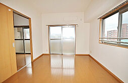 マリアージュ小森江 401 4階2LDKのリビング/ダイニング