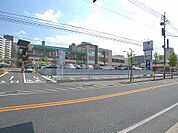 サンリブ朝日ヶ丘店（680m）